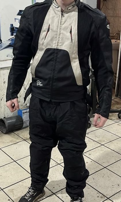 Продам мото костюм