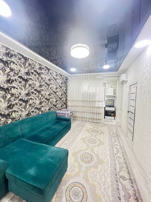 * Метро М.Улугбек 700 метр 1в2/3/4 Чиланзар 9 квартал Продаётся