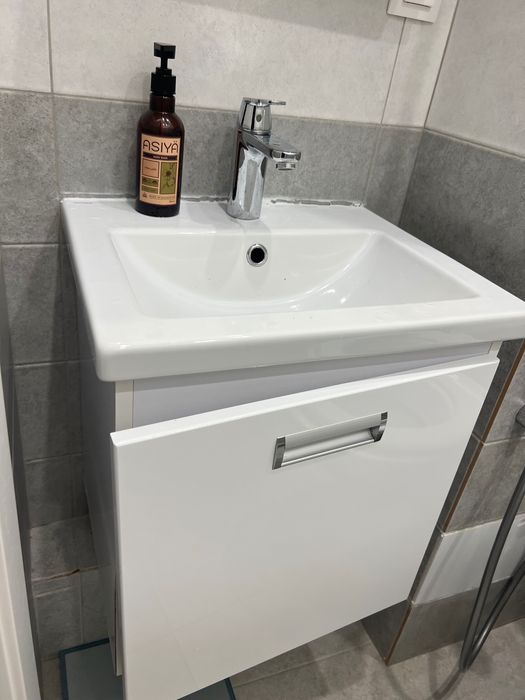 Мебель для санузла/ ванной/ душевой