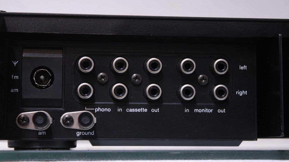 Amplituner Braun R1 Atelier, 2x50W, Tuner FM/MW, Hi-Fi Retro