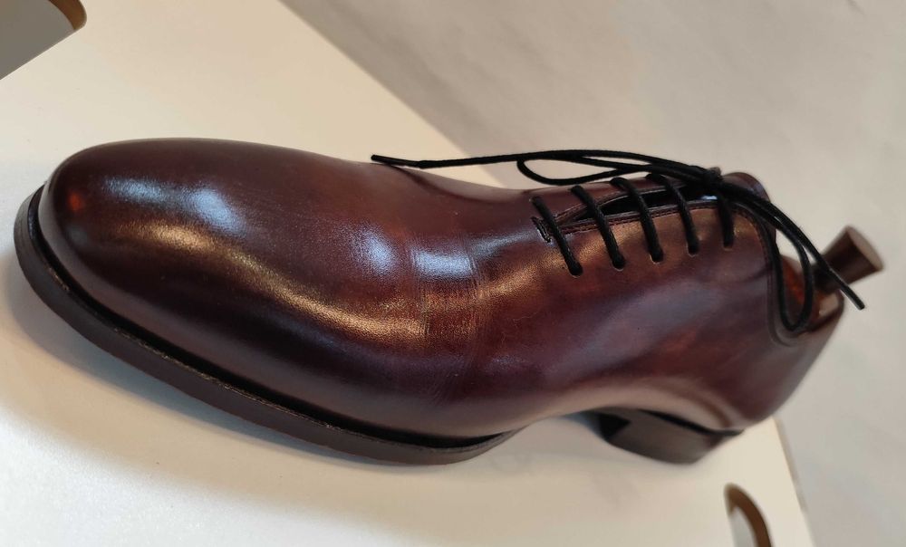 Pantofi wholecut 40 40.5 de lux Magnanni lucrati manual piele naturala