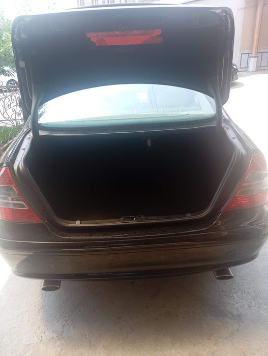 Mercedes-Benz E-211 restaling 2007 yil