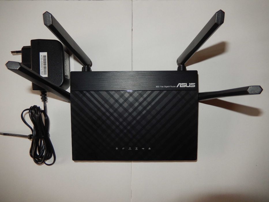 Vand    router  wireless ASUS