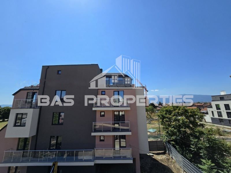 Продава се Тристаен апартамент в София, Левски В - 155 кв.м за 1420 €/кв.м - Снимка #11