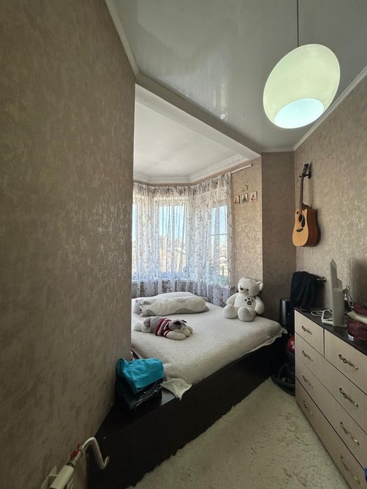 3- комнатная " сталинка" с ремонтом