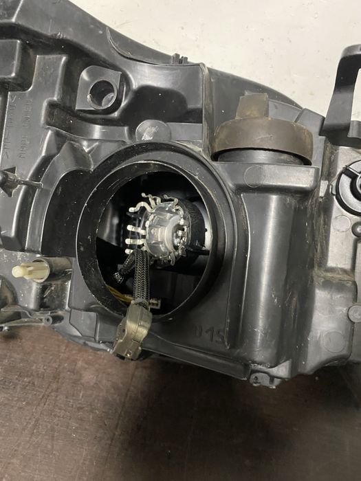 Far stanga bixenon si led Peugeot 508 an 2010-2014