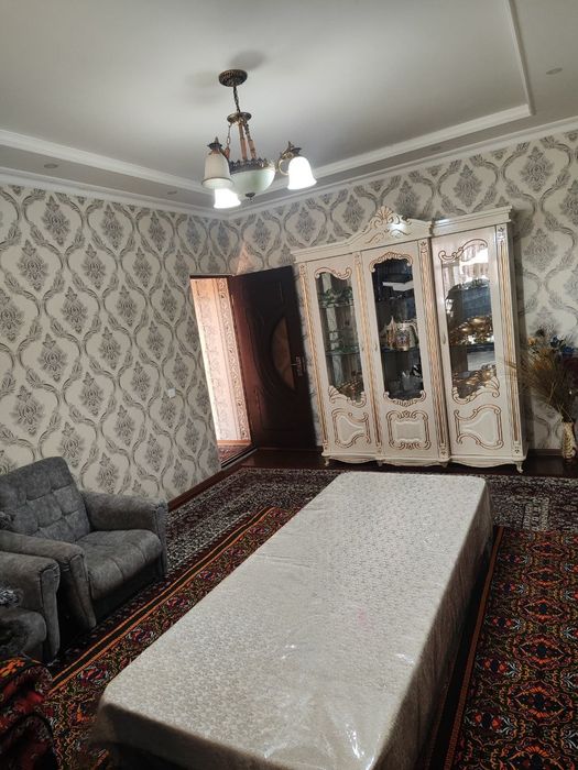 5 xonalik xonadon sotiladi. Maklersiz