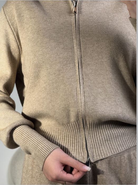 Стильді киім арзан бағада