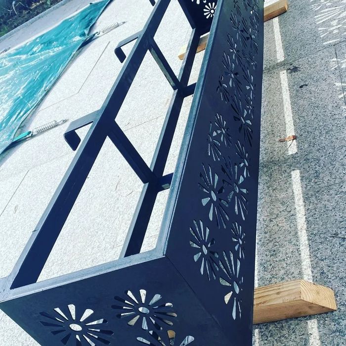 Лазерная резка металла.