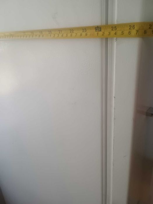 Голям вертикален фризер White-Westinghouse Frost Free 480 л