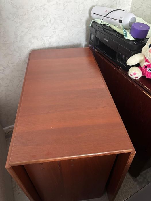 Продам стол тумбу