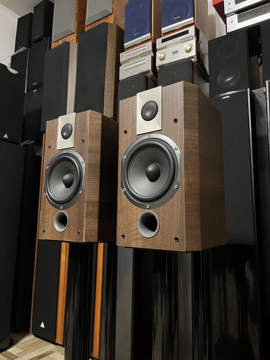 Boxe surrond sau raft Focal Chorus 705v