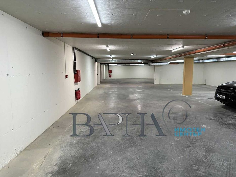 Дава се под наем Двустаен апартамент в Варна, Център - 70 кв.м за 398.82 € - Снимка #14