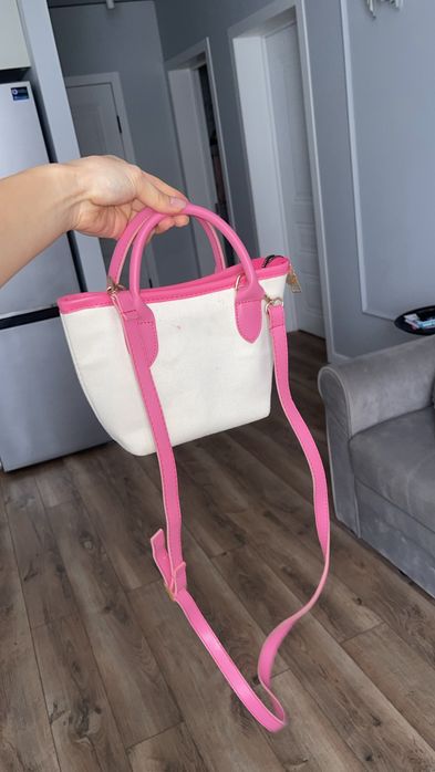 Сумочки розовый и черный