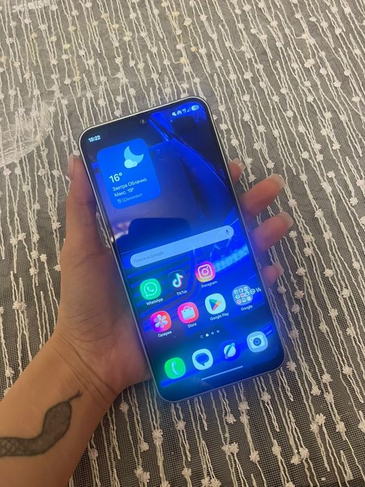 SAMSUNG  Galaxy A17