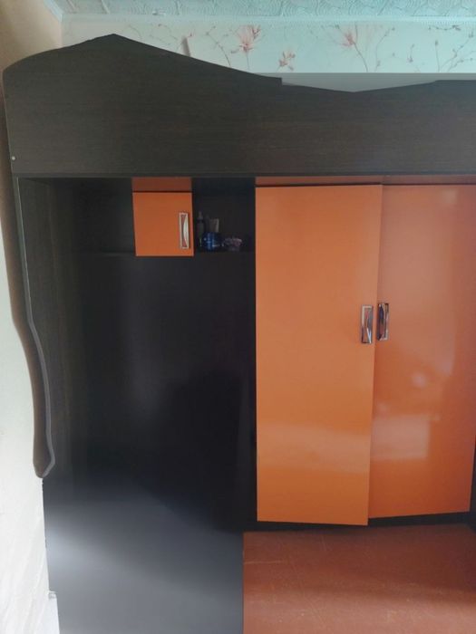 Продам мебельный комплект