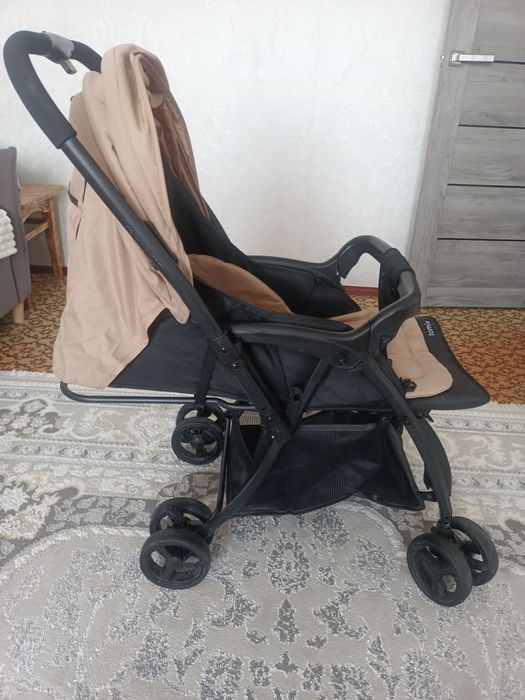 Продам коляску прогулочную