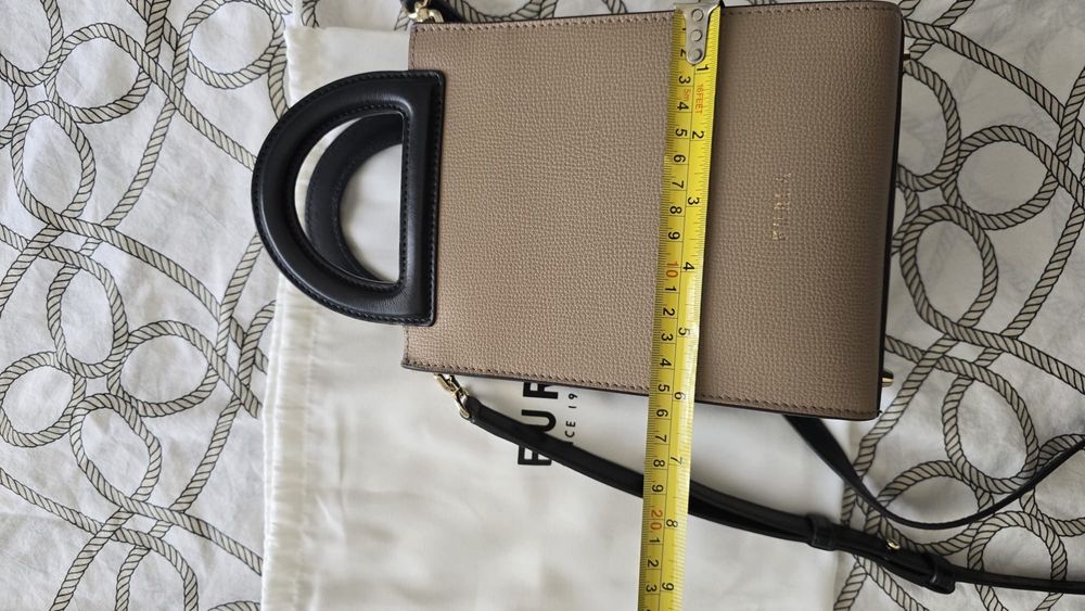 Чанта Furla в бежово и черно