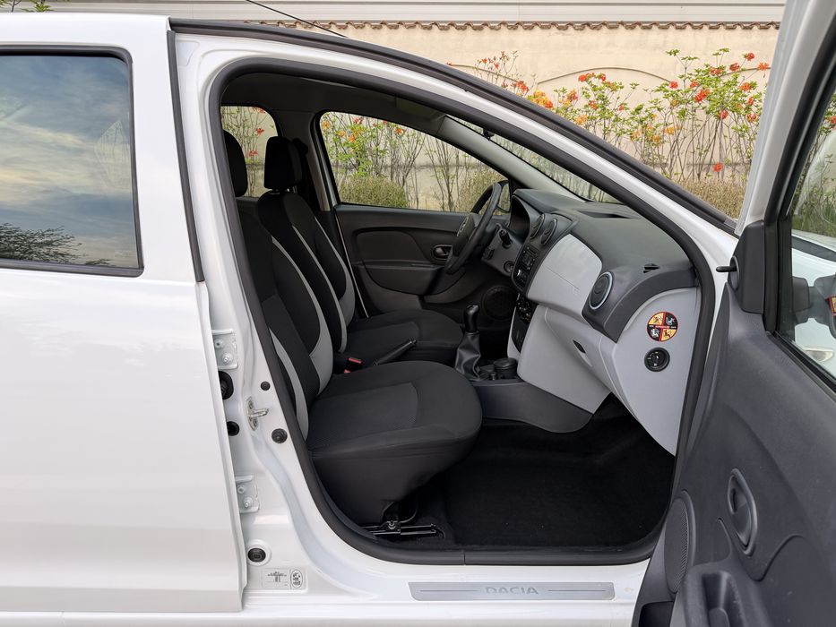 Dacia Logan 2013 DIESEL Doar cu 122.000 Km absolut reali EURO 5 impecabilă