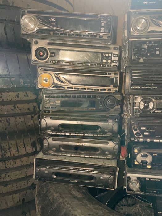 Магнитофон 6000 тг