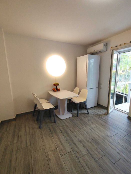 Vând casă P+E, 266 m2 util