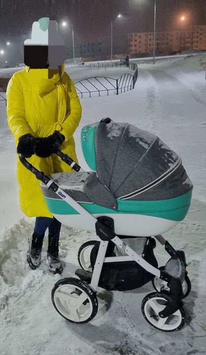 Продам детскую коляску