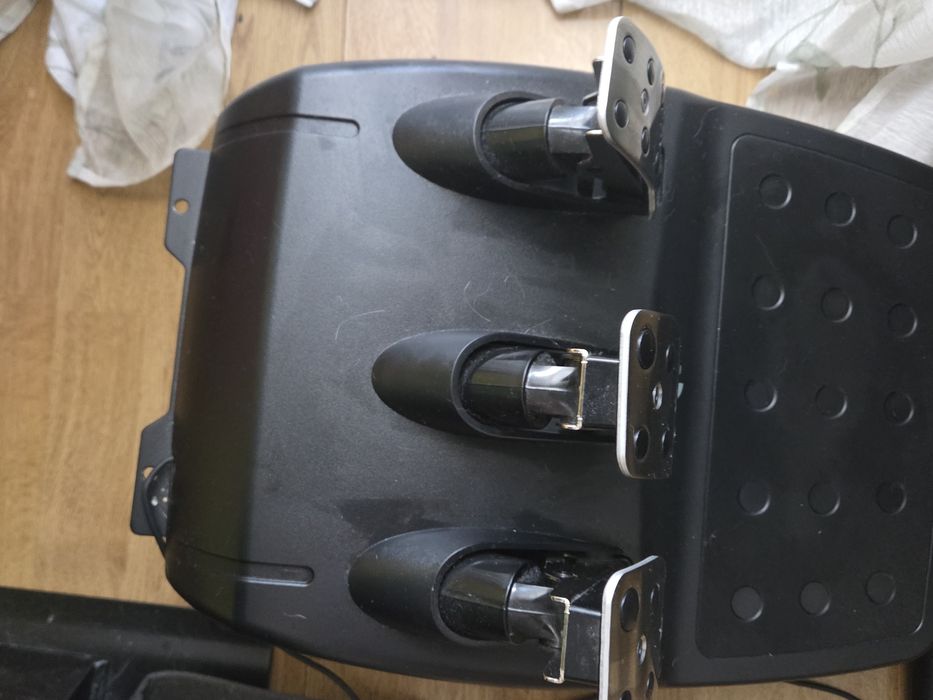 Volan logitech g923+ scaun playseat evolution ActiFit cockpit