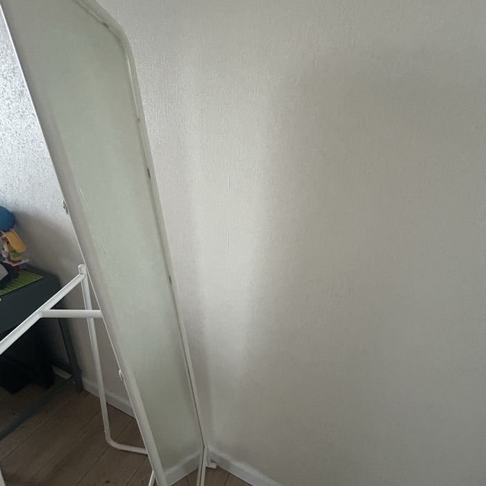Напольное зеркало ikea Кнаппер