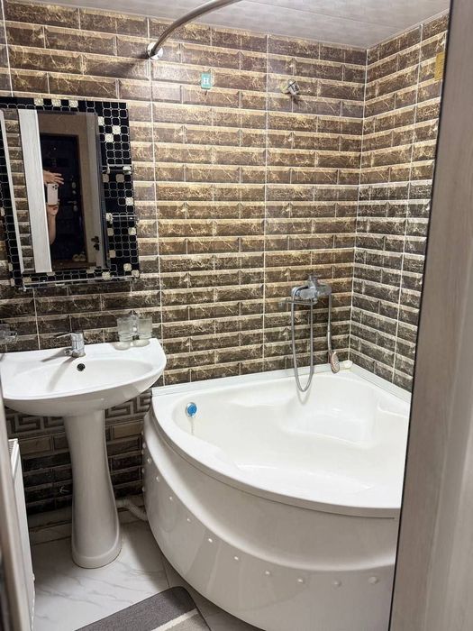 3 хонали квартира сотилади