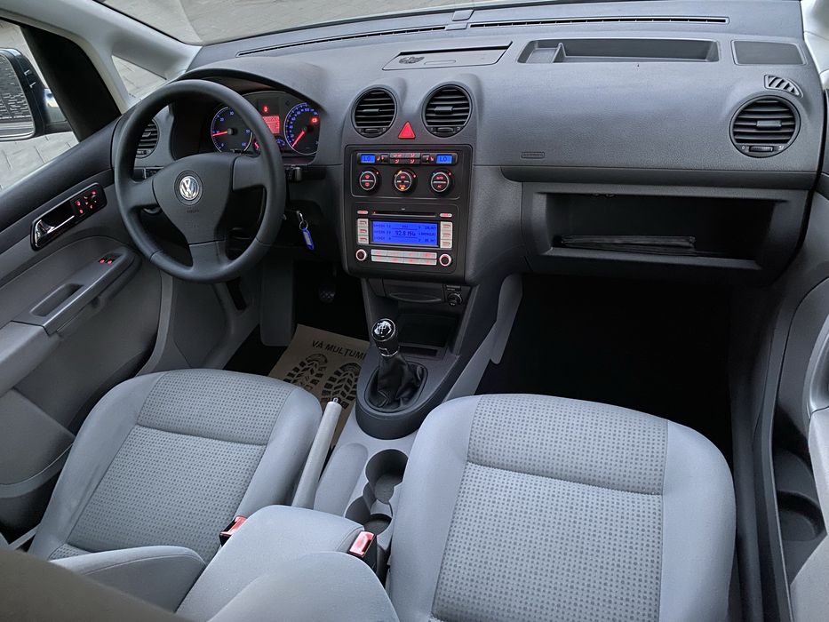 VW Caddy Life 1,9 Tdi~77-KW-105-Cp-top fara Rugina