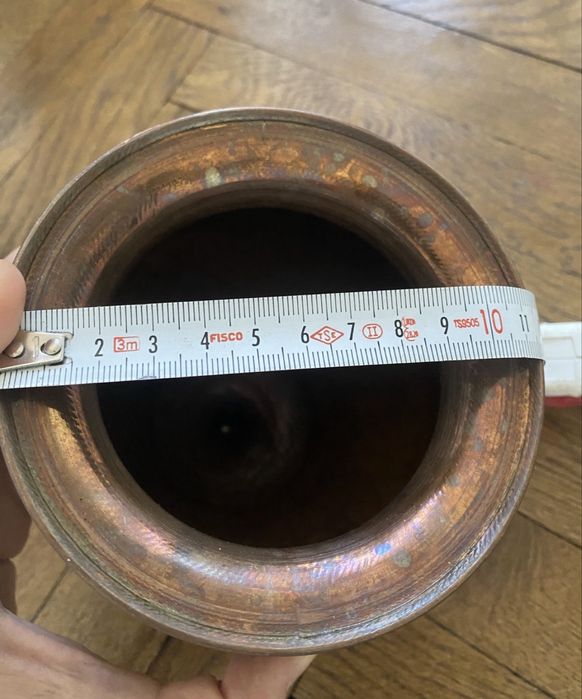 Меден съд за Аюрведичен масаж Широдара.