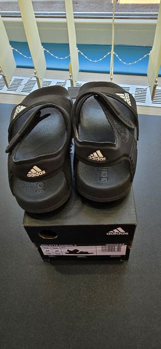 Сандали  адидас 28 номер