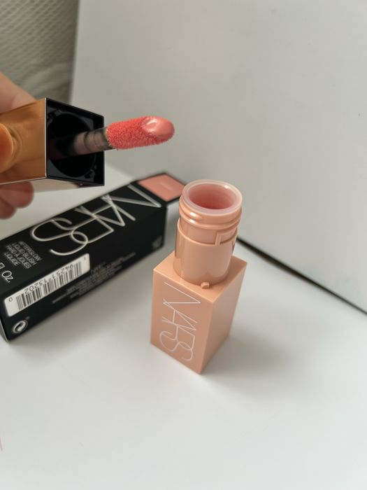 Nars Fard de obraz lichid afterglow