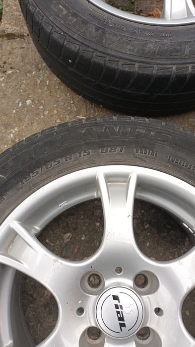 Vând jante aluminiu Logan