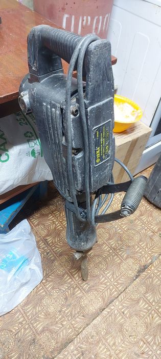 Продам отбойный молоток