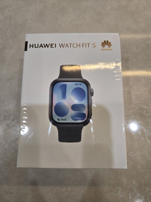 Чисто нов смарт часовник Huawei Watch Fit 5
