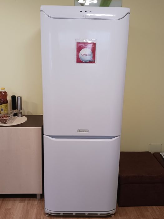 Vand combina no frost Ariston