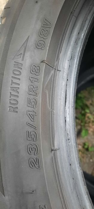 4 броя зимни гуми 235 45 18 Bridgestone  8mm