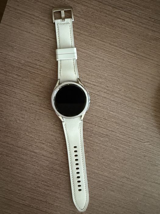 Продаю смарт часы Samsung
