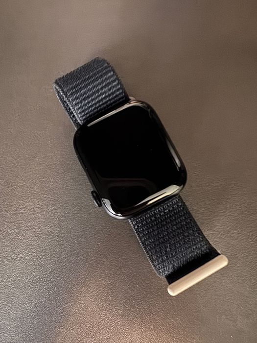 Apple Watch 9 series, 45mm, Midnight Aluminium Case, Midnight Sport Loop