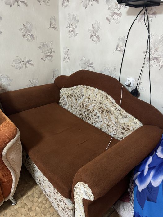 Продам маленький диван