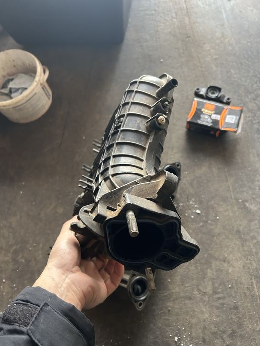 Продам впускной коллектор на приору