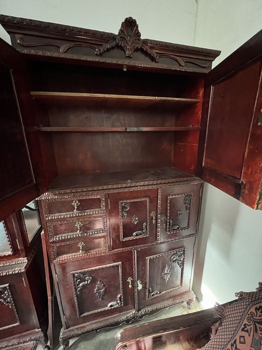 Mobila sufragerie/living + canapea.