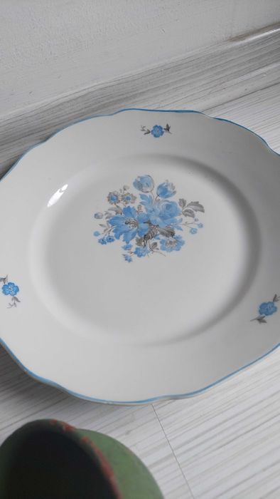 Чинии единични бройки.