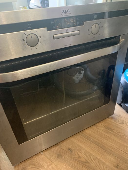 Дурна за вграждане aeg