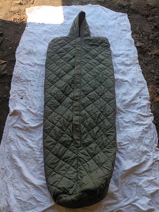 Sac de dormit militar Austria de 3 sezoane. Surplus militar.