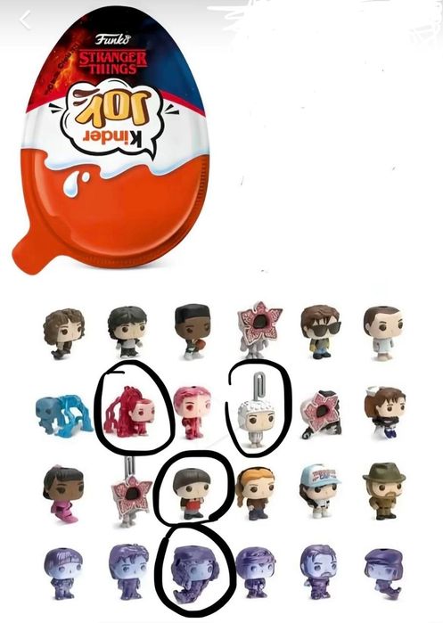 Продаются игрушки очень странные  дела и фиксики