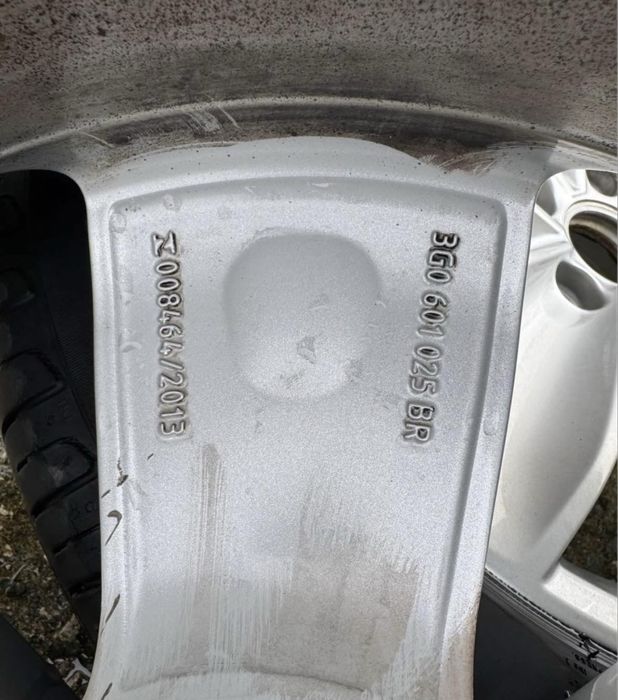 Джанти vw 17ки с гуми