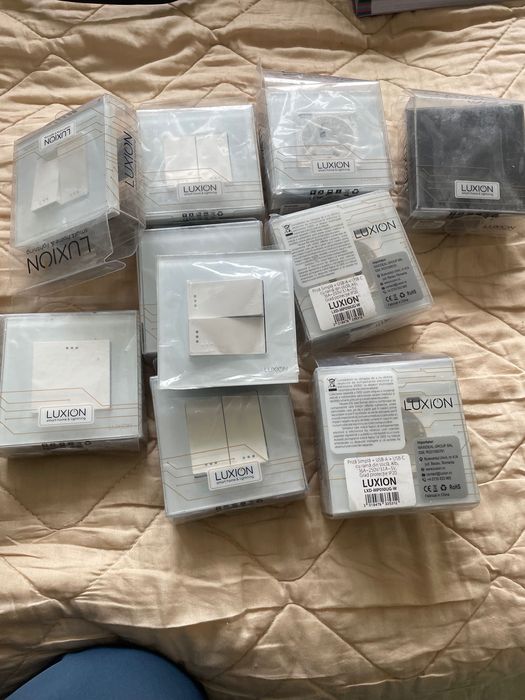 Vând întrerupătoare,prize Luxion