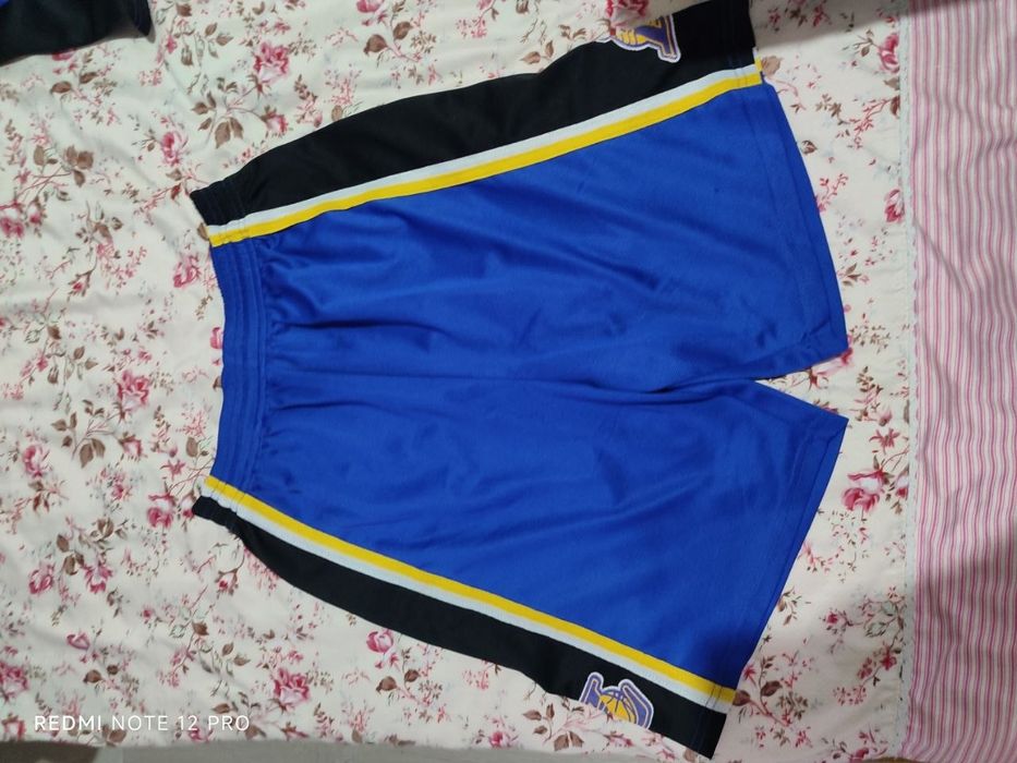 Баскетбольная форма (майка + шорты) James 23, новая